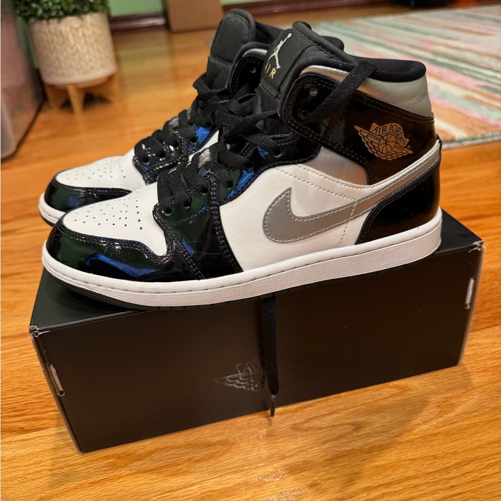Jordan 1 Mid SE Black White Metallic Silver  Size 8 Men Sneakers Nike